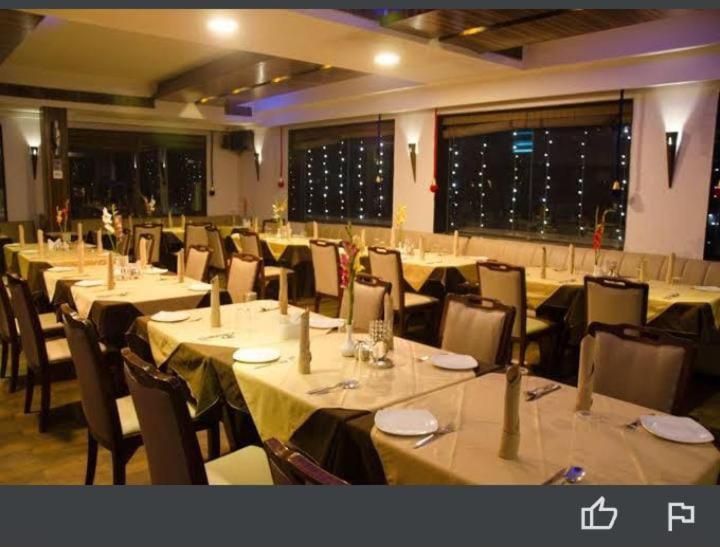 Hotel Baidyanath Deoghar Extérieur photo